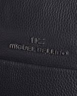 Foto de Mochila de piel de vacuno legítima color negro Miguel Bellido