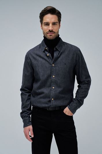 Foto de Camisa vaquera negra de algodón con corte regular y cuello clásico