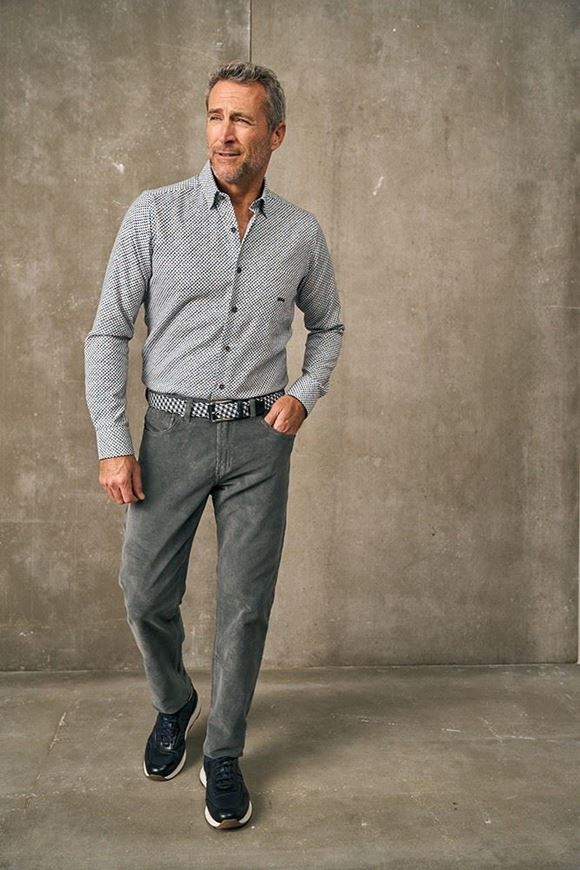 Foto de Pantalón de pana gris para hombre