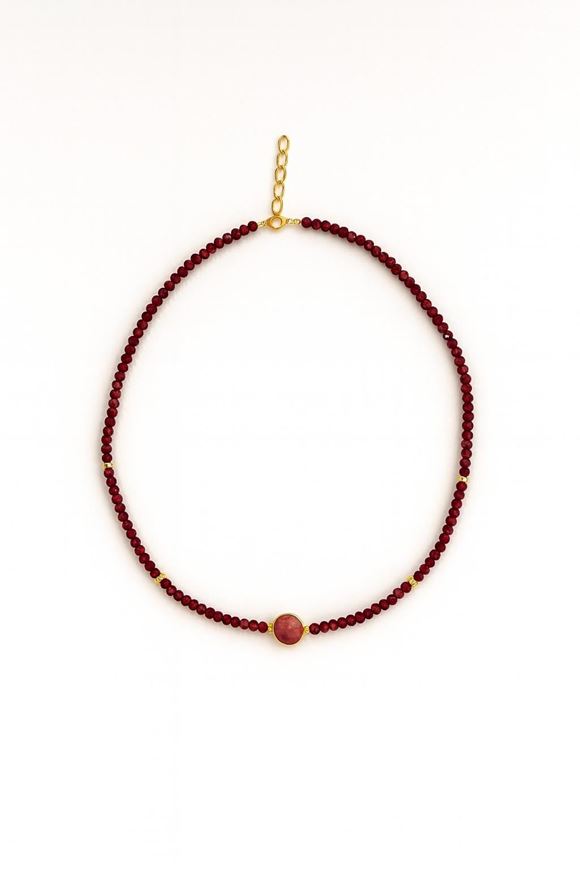 Foto de Collar de Jaspe Granate Teñido con Rodonita Central