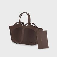 Foto de Bolso Cluse Tote Bag Petite con textura marrón chocolate 