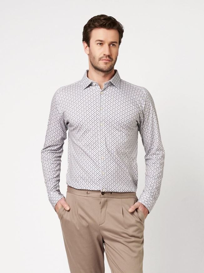 Foto de Camisa Kent estampado geométrico beige slim fit para hombre