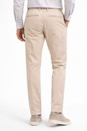 Foto de Pantalón chino Slim Fit color beige