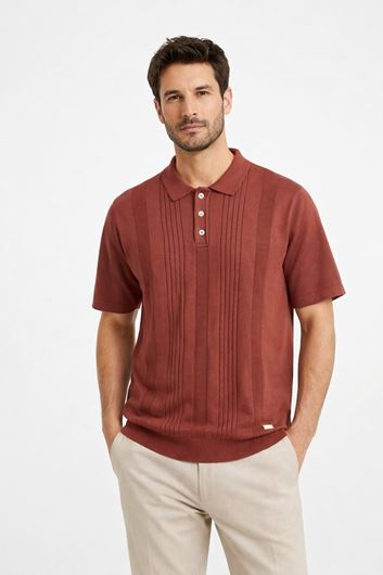 Foto de Polo de punto trama vertical color rojo india