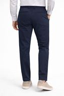 Foto de Pantalón chino Slim Fit color marino