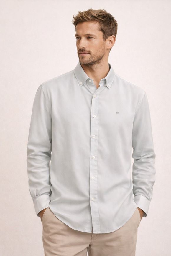 Foto de Camisa de tencel color gris hielo