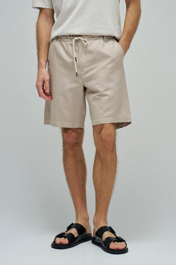 Foto de Pantalón corto arena mezcla lino y algodón