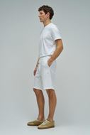 Foto de Pantalón corto blanco mezcla lino y algodón
