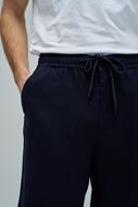 Foto de Pantalón corto azul marino regular S-Activ con cordón