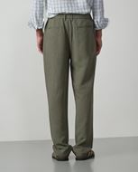 Foto de Pantalón de una pinza con cordón y goma en la cintura de lino-tencel color caqui