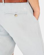Foto de Bermuda Icon Chino azul claro