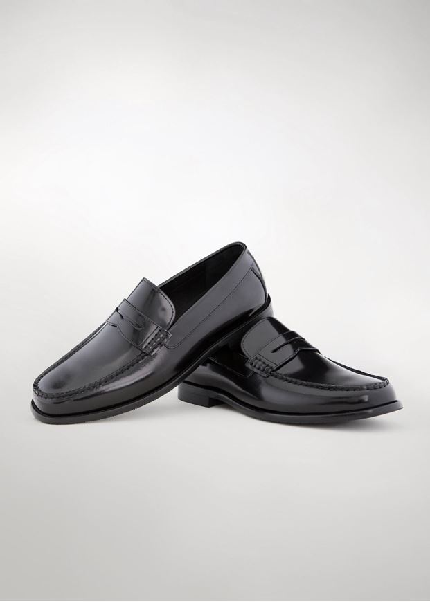 Foto de Mocasín de piel brillante en negro