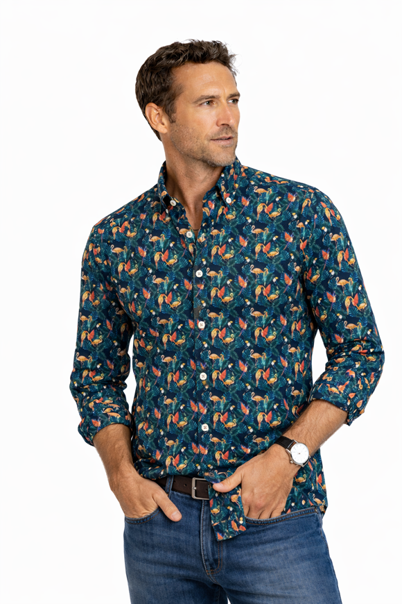 Foto de Camisa estsampado flamencos y aves en tono verde
