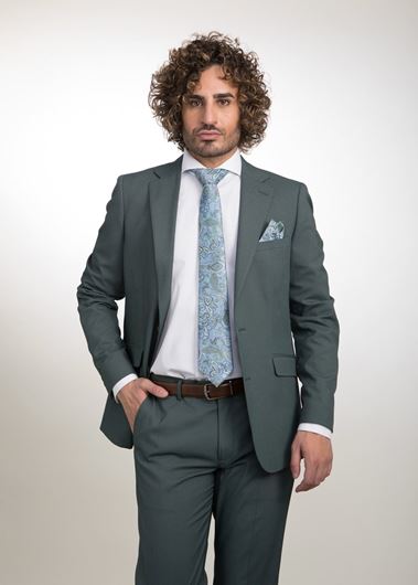 Foto de Traje verde medio corte slim fit