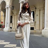 Foto de Bolso cruzado Cluse Sacroisé Petite beige y detalles dorados