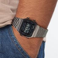 Foto de Reloj unisex retro Casio digital acero gris antracita