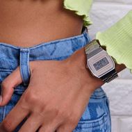 Foto de Reloj unisex retro Casio digital acero plateado