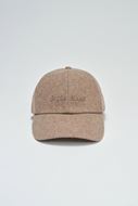 Foto de Gorra de lana con logo bordado color arena