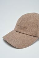 Foto de Gorra de lana con logo bordado color arena