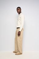 Foto de Pantalón chino corte recto beige