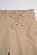 Foto de Pantalón chino corte recto beige