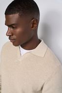 Foto de Jersey de punto cuello en V beige
