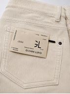 Foto de Pantalon de pana color crema