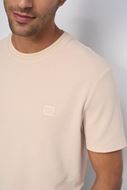 Foto de Camiseta con Textura Regular Fit beige