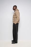 Foto de Chaqueta puffer con bolsillos beige