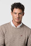 Foto de Jersey trenzado cuello redondo color taupe