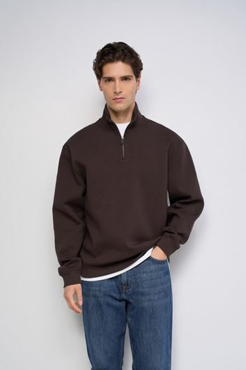 Foto de Jersey cuello zipper marrón