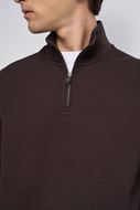 Foto de Jersey cuello zipper marrón
