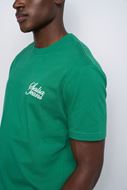 Foto de Camiseta con logo bordado verde